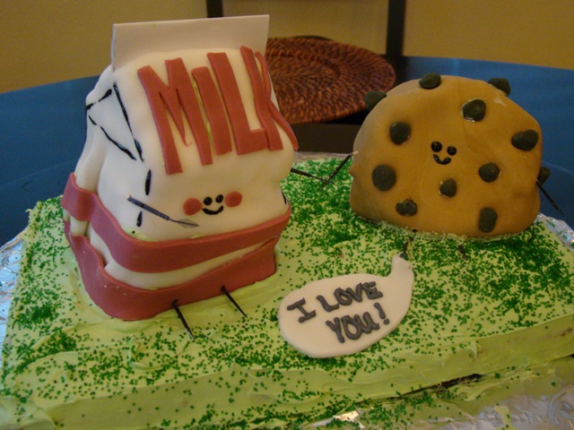 Cookie Loves Milk cake