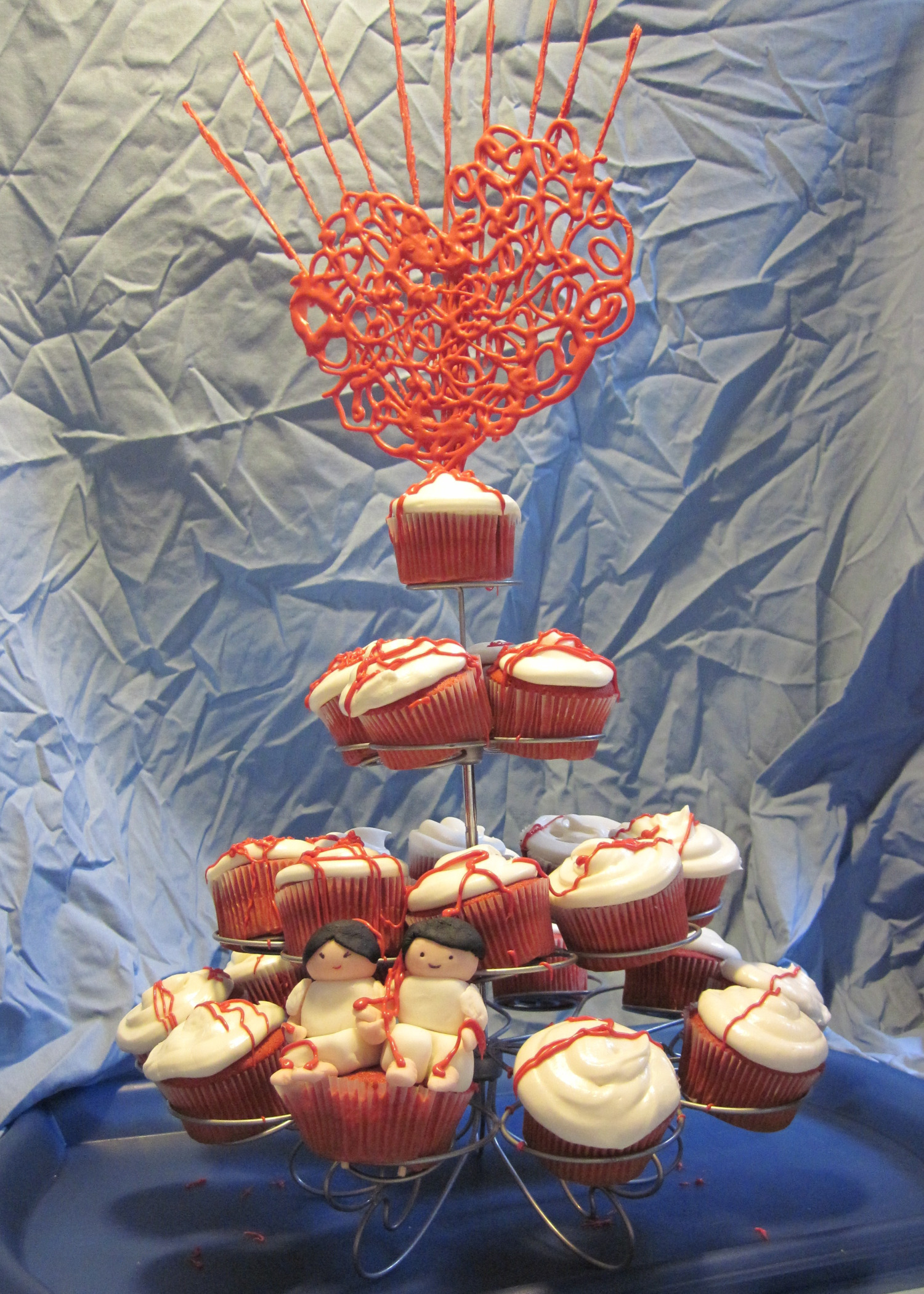 Puppet In Love cake