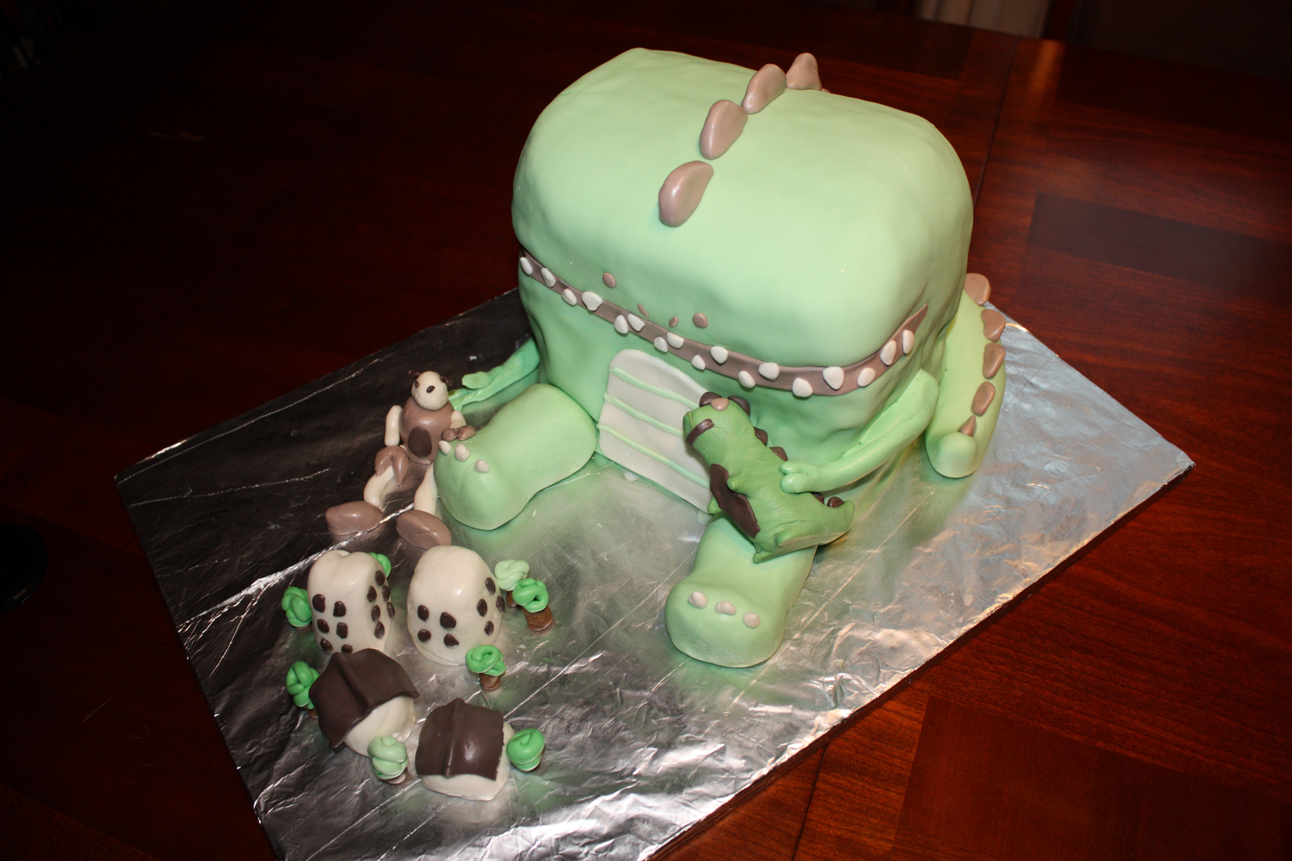 Training cake