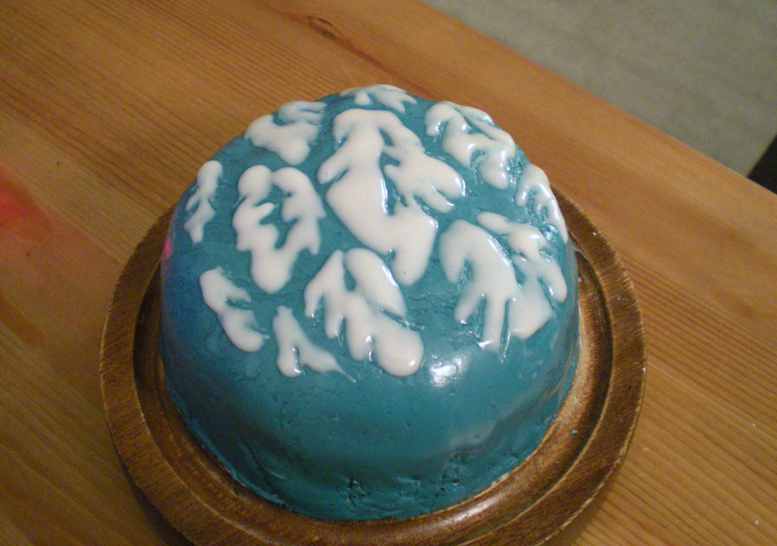 Feathered Fringe cake