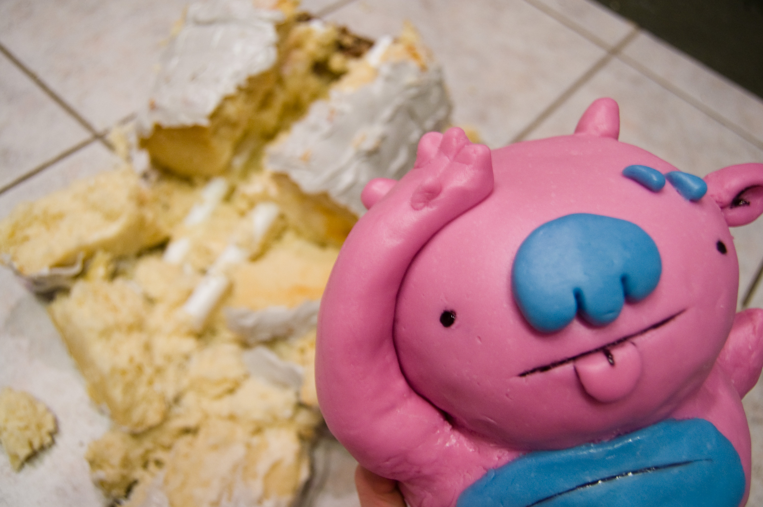 Infamous Mishaps Throughout History cake by Melissa Fischer