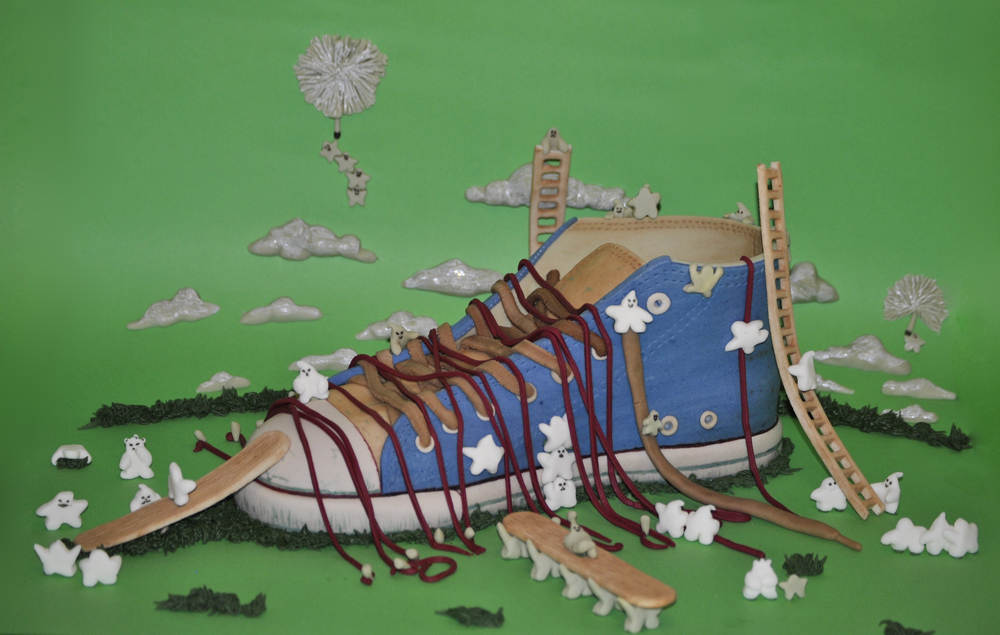A Voyage To Lilliput cake
