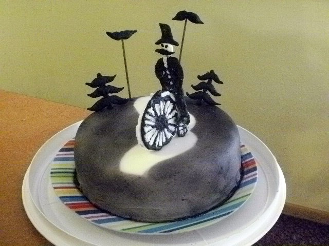 Moustacheville cake