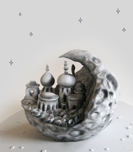 Arabian Crescent cake