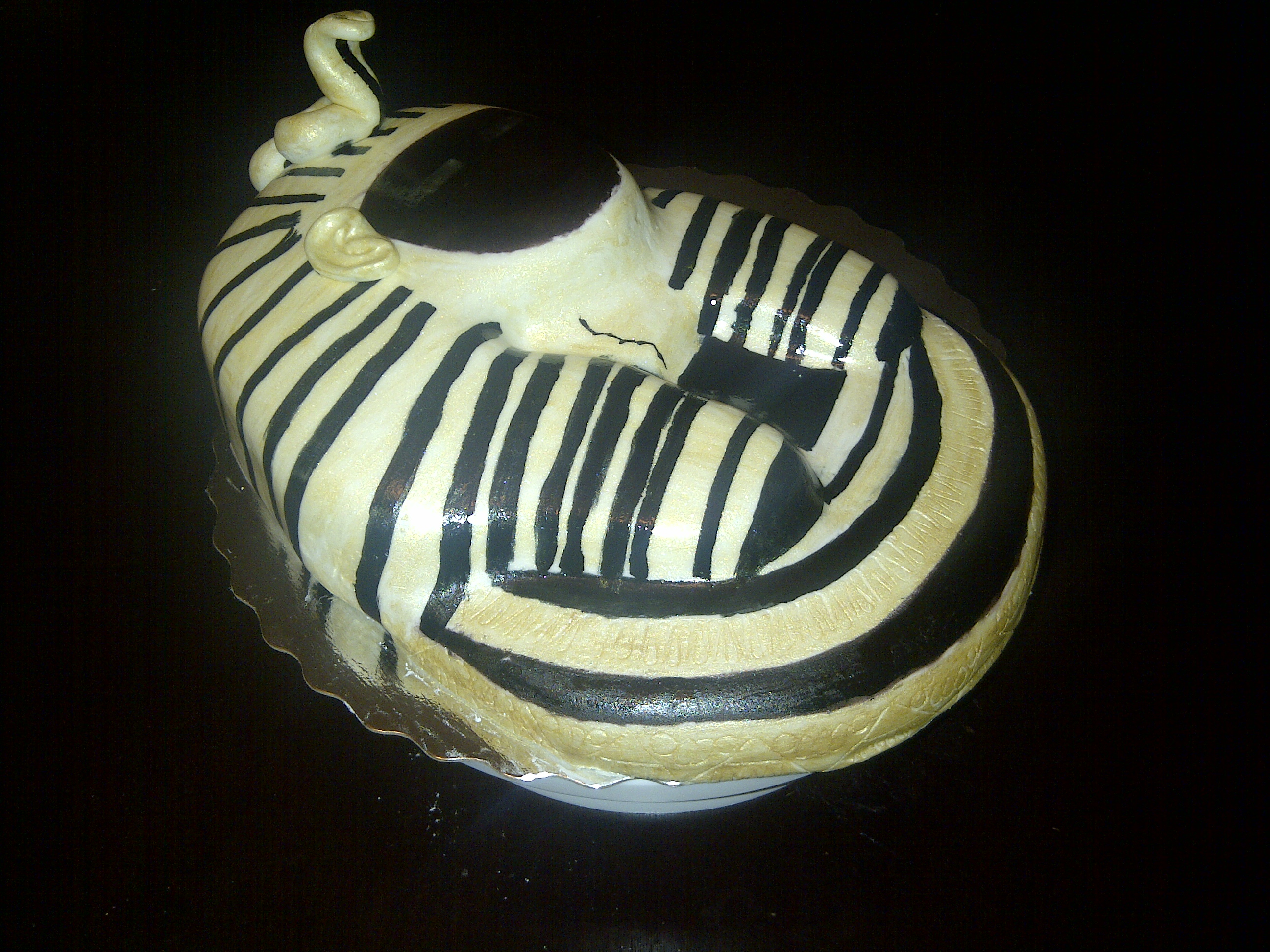 Psusennes MMXII cake