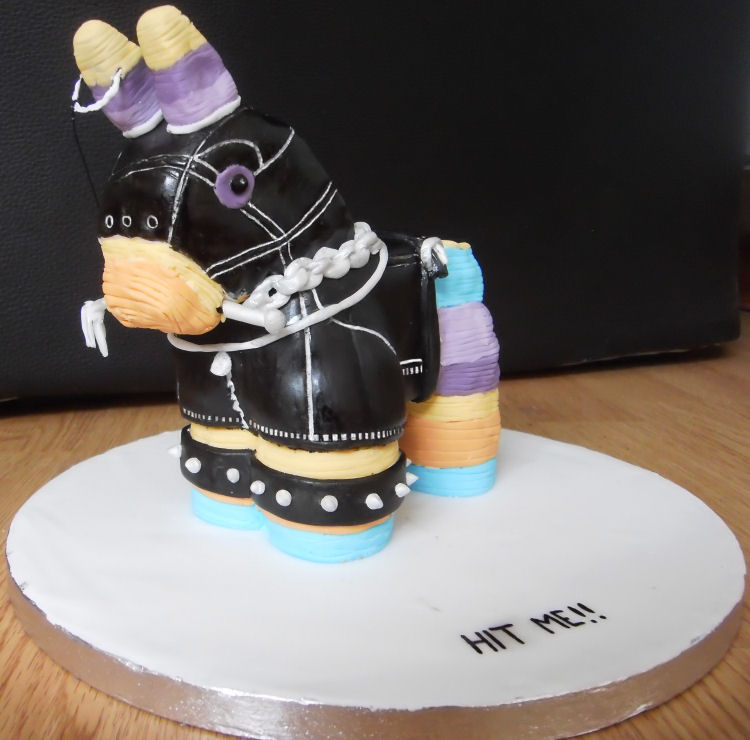 Hit Me cake