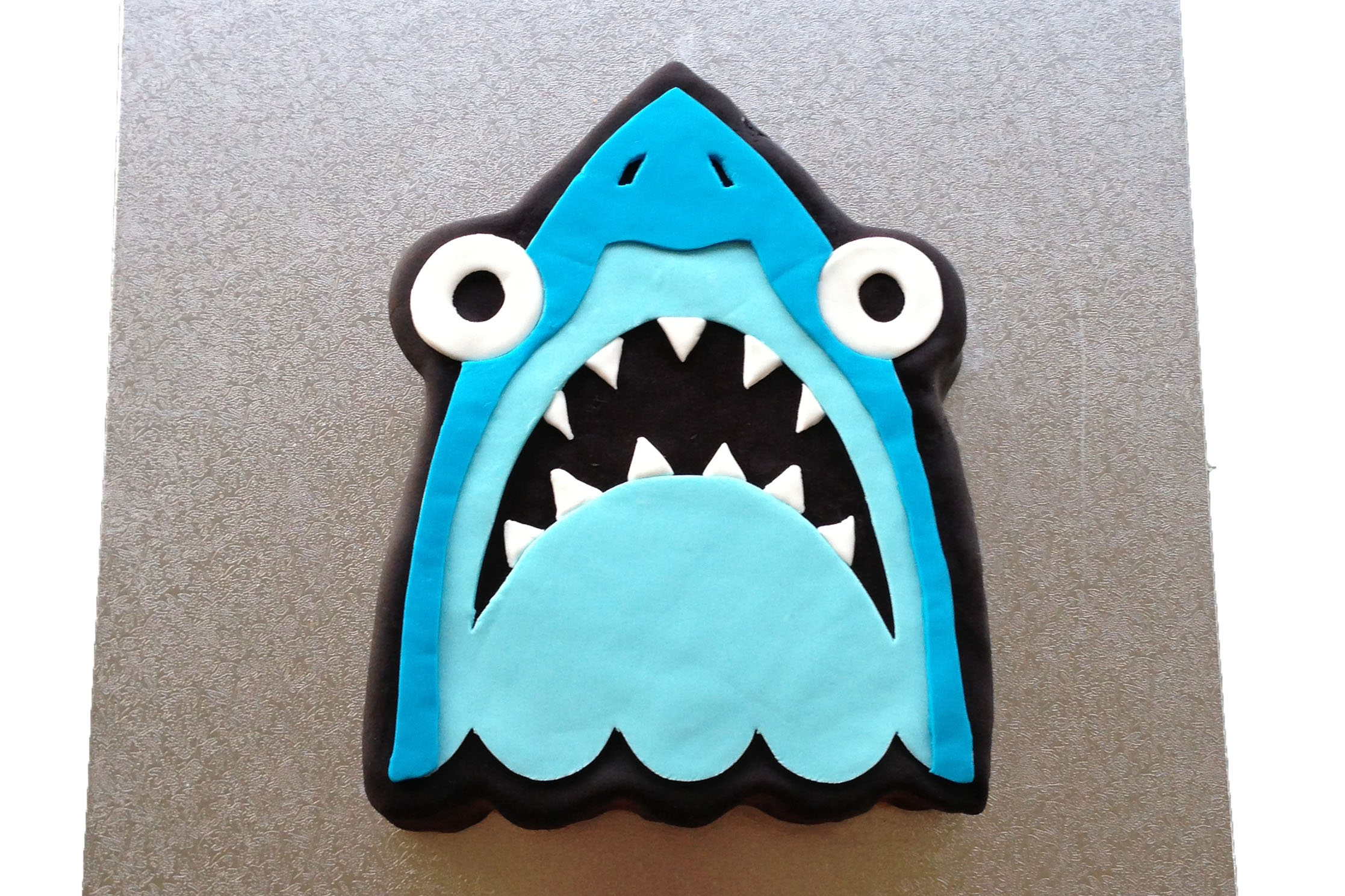 Great White Snark Guys Summer Polo cake