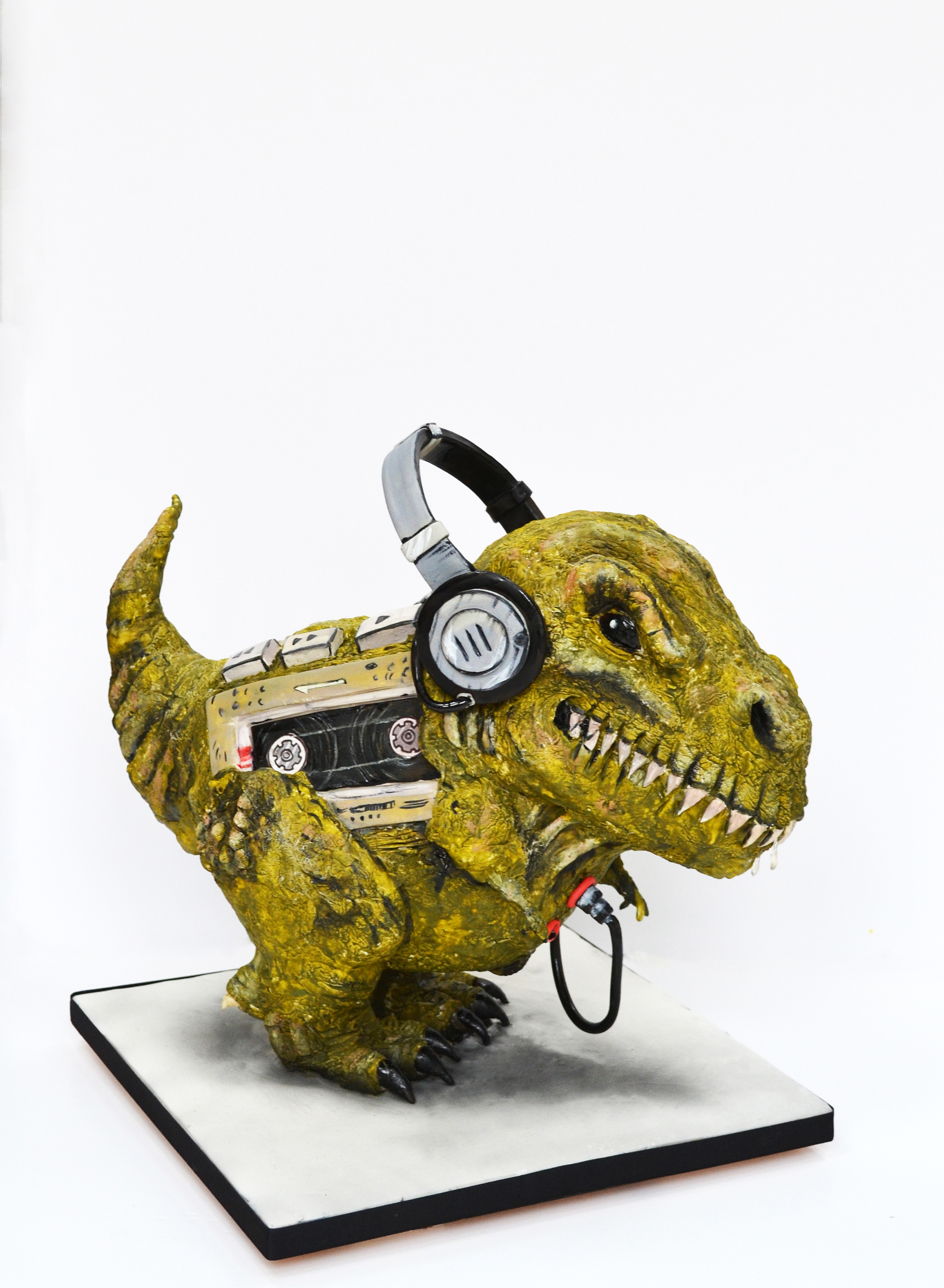 Tyrannosaurus Walkman cake