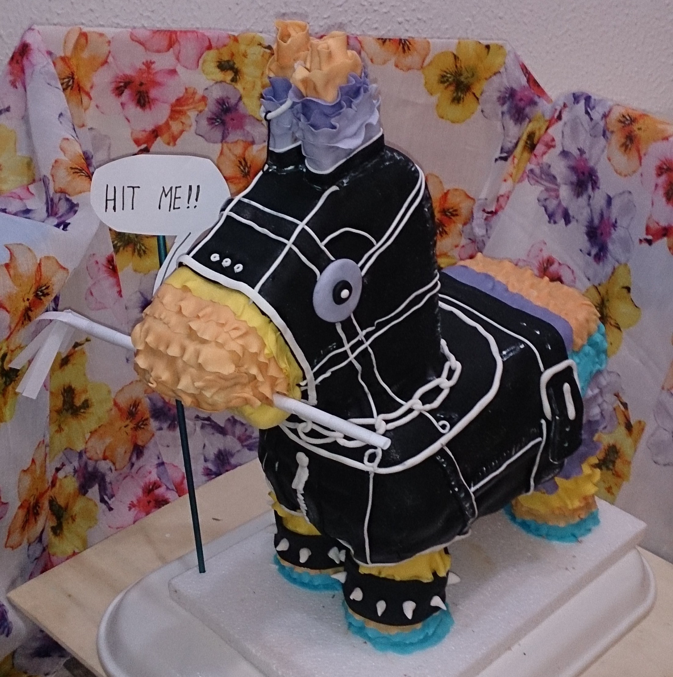 Hit Me cake