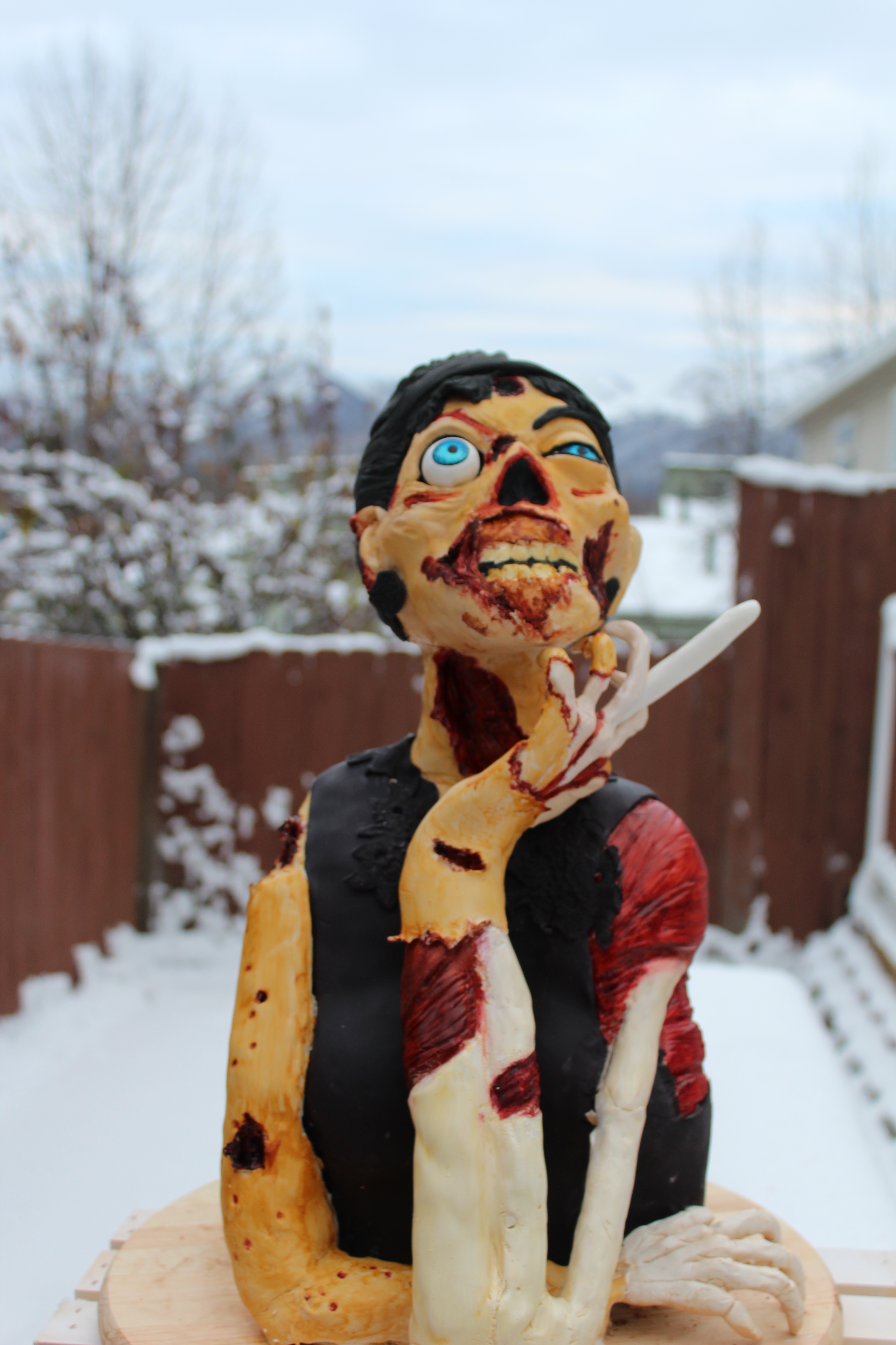 Zombie at Tiffany s cake
